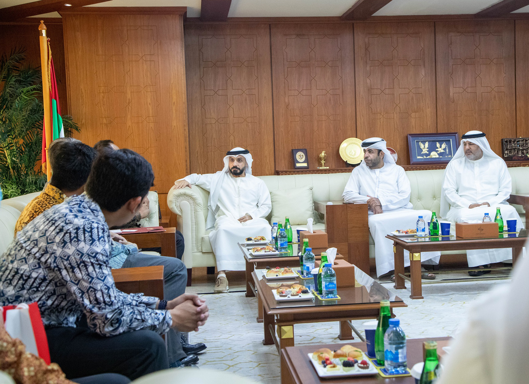 غرفة عجمان تبحث التعاون الاقتصادي مع القنصلية العامة للجمهورية الإندونيسية