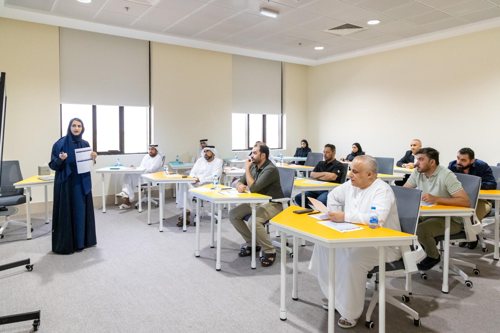 غرفة عجمان تكثف جهودها في تطوير خدماتها الاستباقية