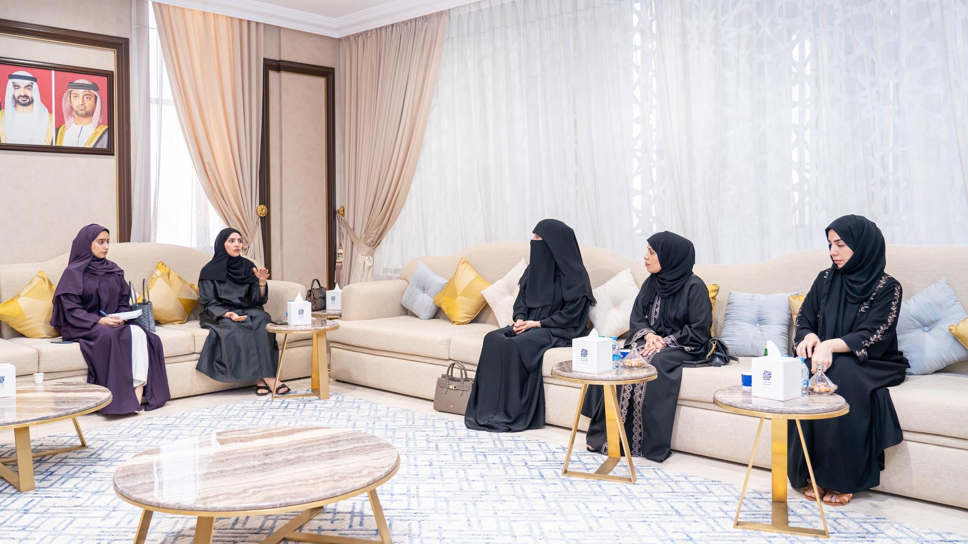 غرفتا عجمان وأم القيوين تبحثان أفضل ممارسات الموارد البشرية