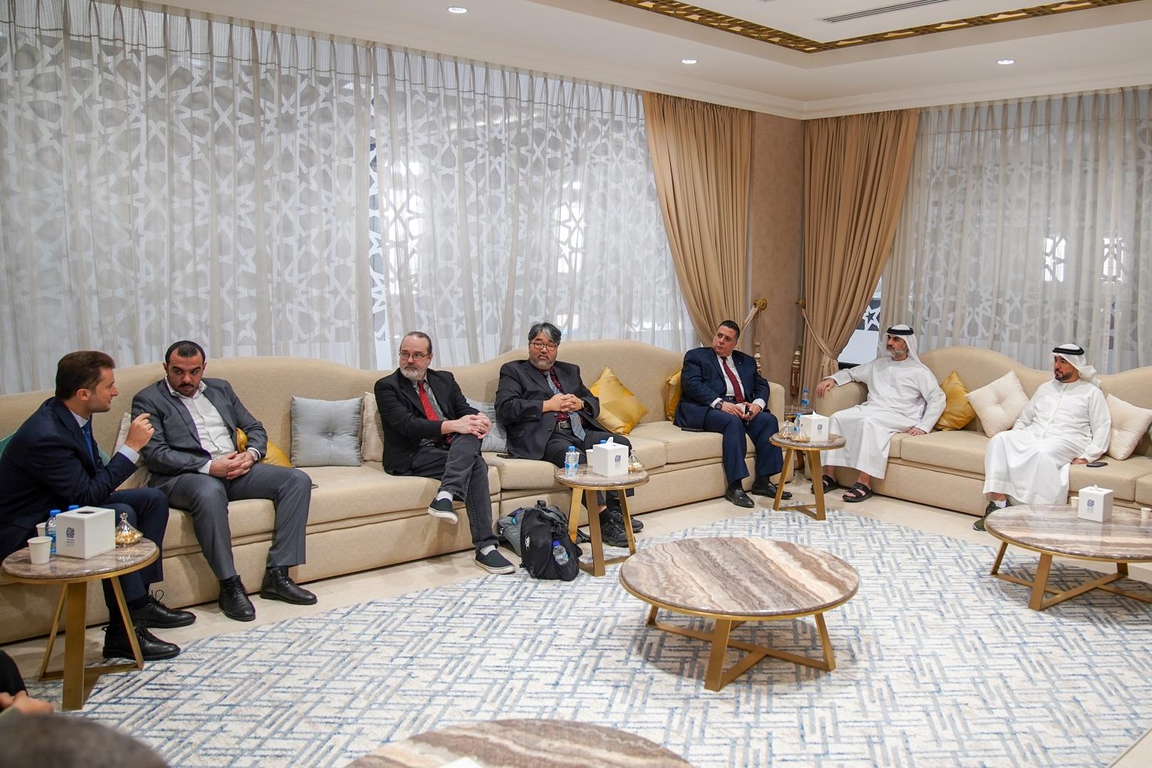 غرفة عجمان تناقش الذكاء الاصطناعي مع الجامعات المشاركة في معرض التعليم والتدريب 2025