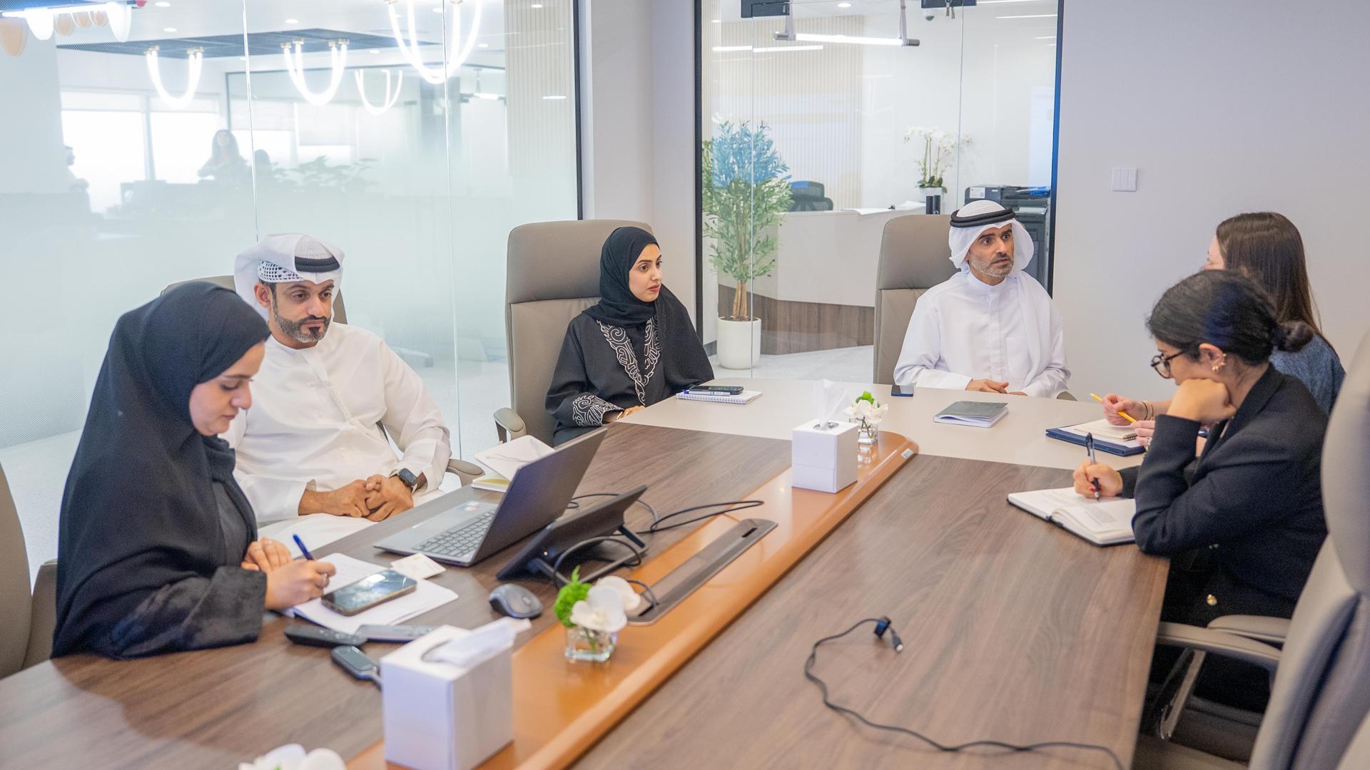 غرفة عجمان تستقبل وفد القنصلية العامة للولايات المتحدة الامريكية