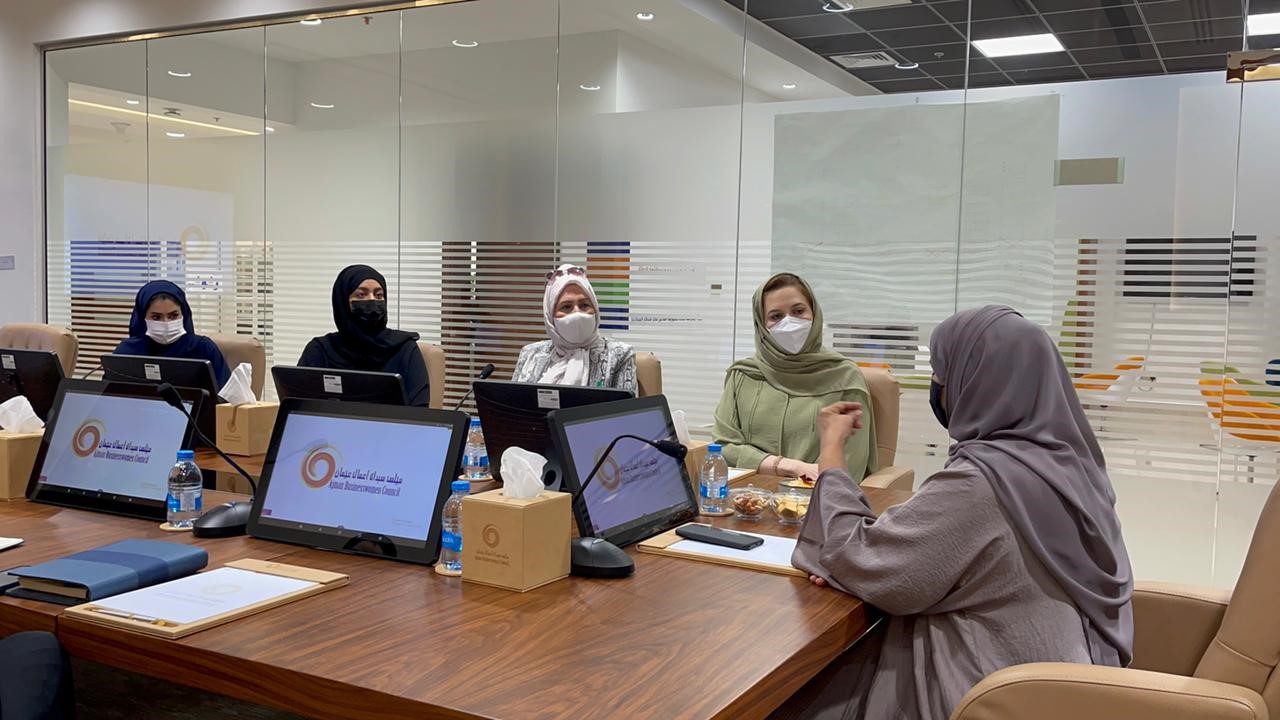 مجلس سيدات أعمال عجمان وجامعة عجمان يبحثان التعاون المشترك